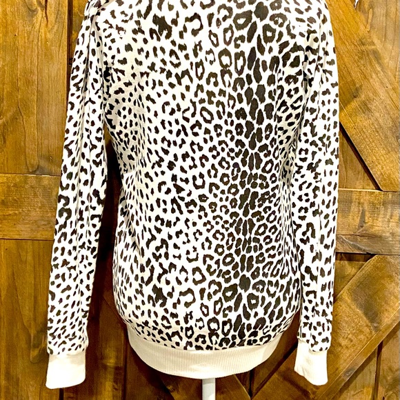 Chaser Black & White Cheetah Patterned Zip Front Hooded Jacket - Picture 13 of 16